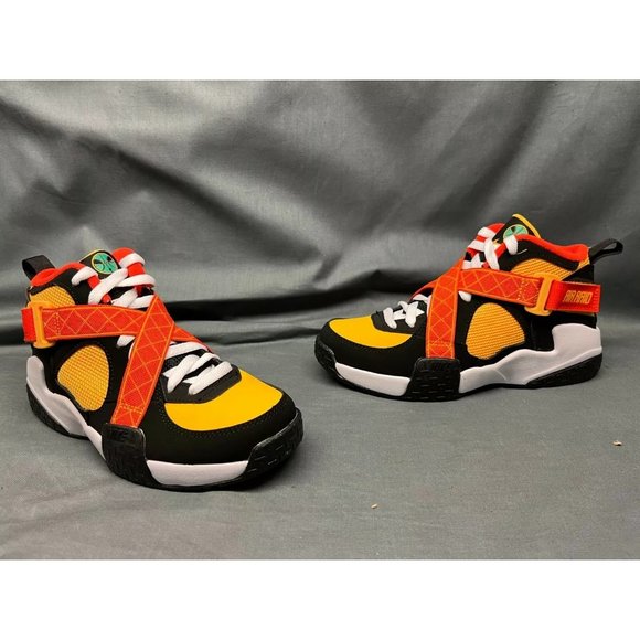 Nike Other - Nike Boys Air Raid (GS) Sneakers Roswell Rayguns Edition Size 4 NEW IN BOX!